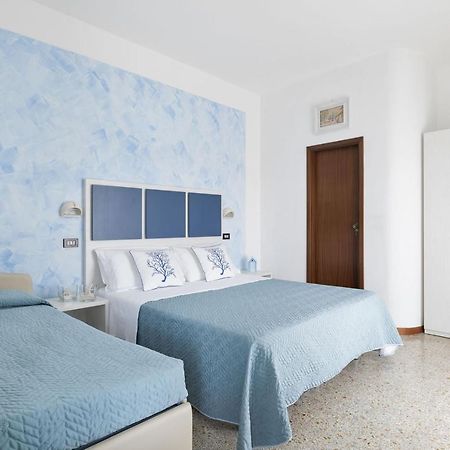 Hotel Capitol Misano Adriatico Dış mekan fotoğraf